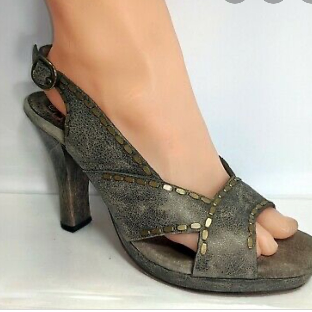 CALLEEN CORDERO leather gold
stud sandal heels